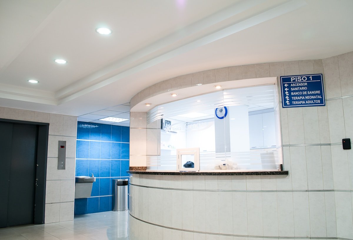 Modern technology and health center architecture